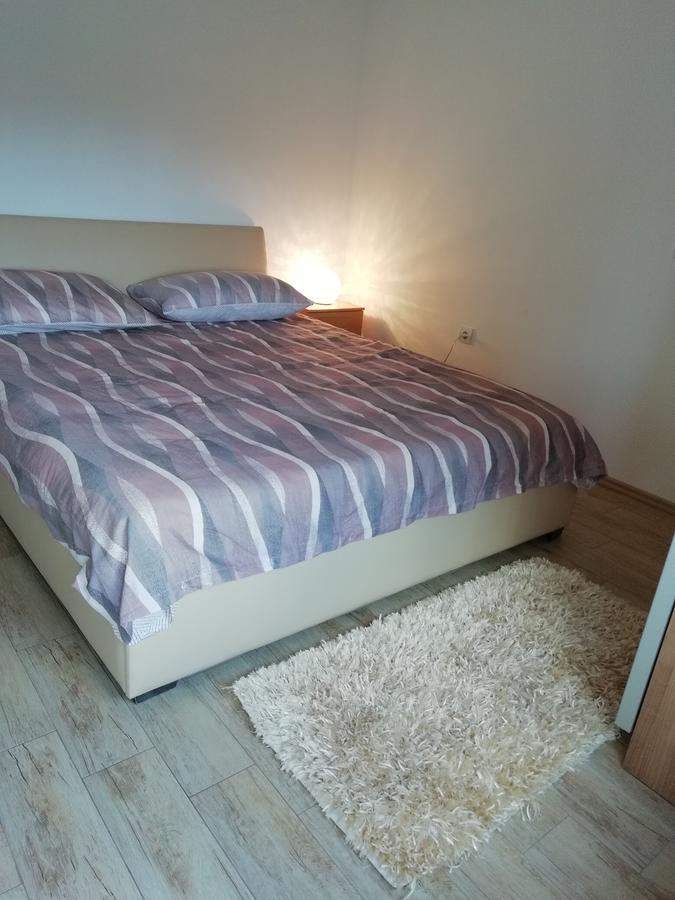 Apartment Greta,50 Meters To The Beach Banjole Exterior foto
